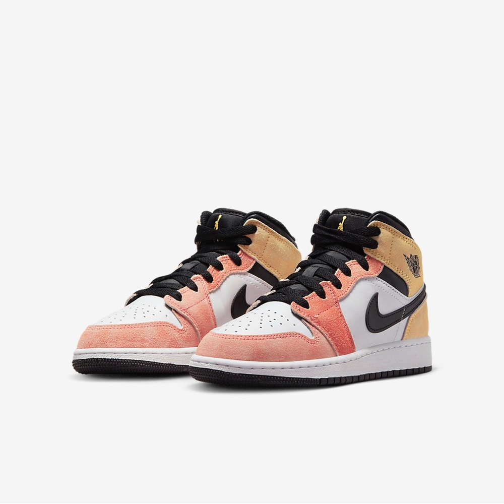 Authentic Nike Air Jordan 1 Mid GS Flight Club Magic Ember Sundial Pink Peach